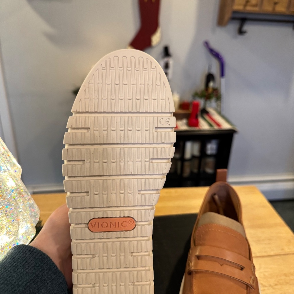 Vionic Uptown Loafer size 7 NIB NWT - image 5